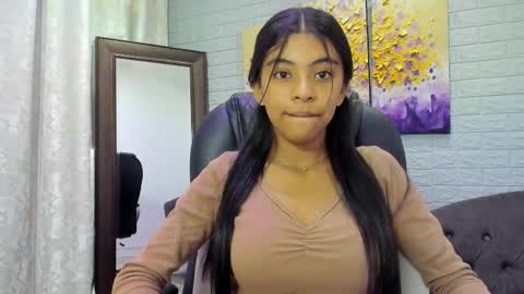 Snapshot of _anna_maria chatting on 12.14.25 online show from 12.14.25