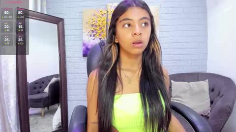 Snapshot of _anna_maria chatting on 12.20.25 online show from 12.20.25