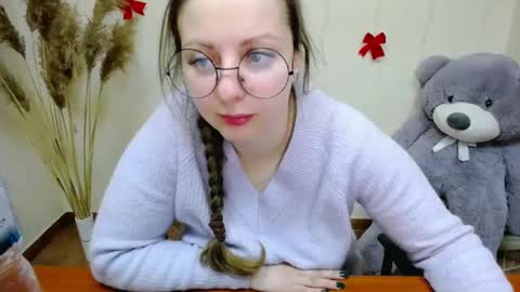 Anna online show from 12.26.24