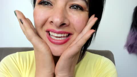 Snapshot of _antomouth_paradise chatting on 01.01.25 antonia online show from 01.01.25
