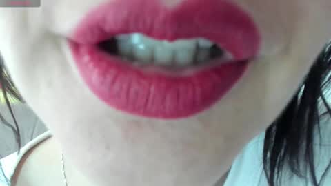 Snapshot of _antomouth_paradise chatting on 03.04.25 antonia online show from 03.04.25