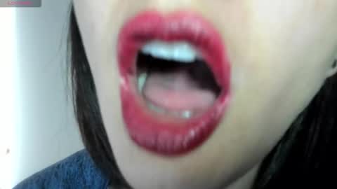 Snapshot of _antomouth_paradise chatting on 10.15.25 antonia online show from 10.15.25