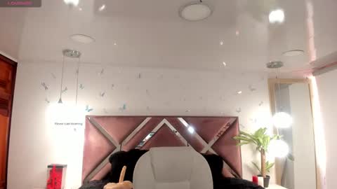 antonnela online show from 10.15.25