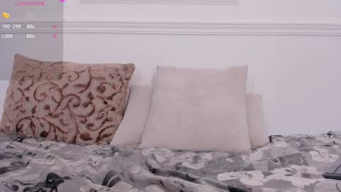 _arianasweet online show from 12.31.24