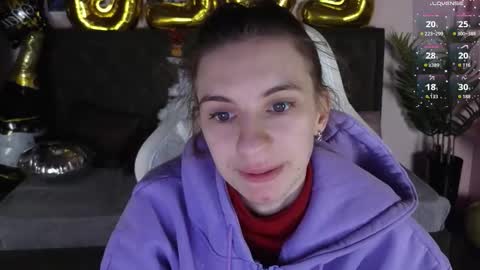 _ash_leyy_ online show from 12.17.25