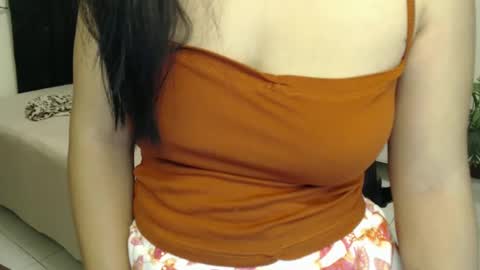 Snapshot of _ashley27 chatting on 02.23.25 Angie online show from 02.23.25