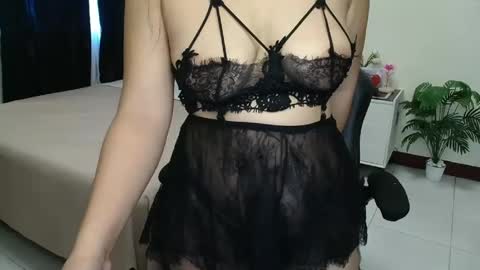 Snapshot of _ashley27 chatting on 09.12.25 Angie online show from 09.12.25