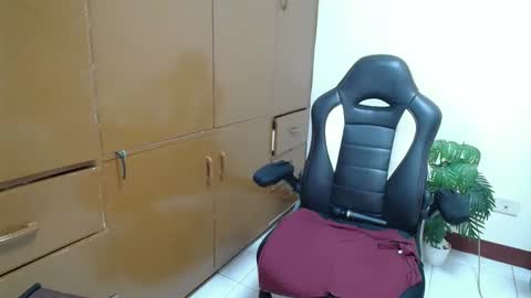 Angie online show from 04.02.26