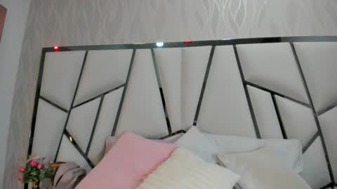 Aura online show from 10.22.25