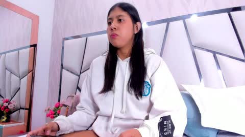 Aura online show from 06.05.26