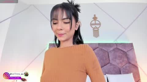 _aurora_collins_ online show from 11.19.25