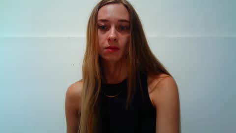 Snapshot of _aurora_sweet chatting on 09.12.25 _aurora_sweet online show from 09.12.25