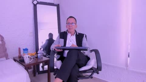 _axelking_ online show from 02.12.26