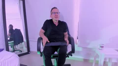 _axelking_ online show from 02.26.26