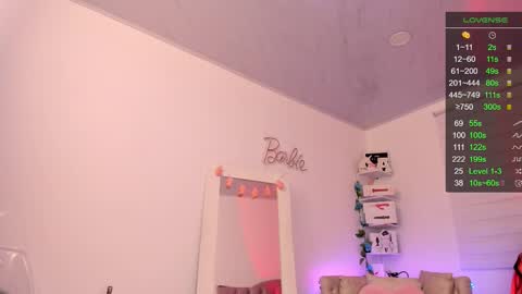 Snapshot of _barbie_joy chatting on 10.08.25 Andrea online show from 10.08.25