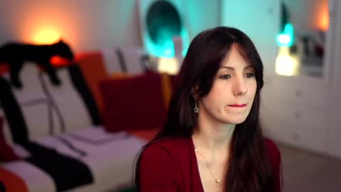 Lili online show from 12.17.25