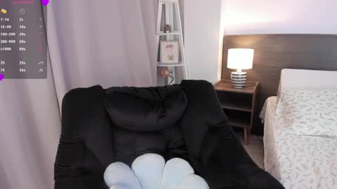 Mary online show from 04.25.26