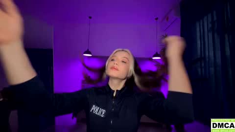 Snapshot of _blowjob_queen_ chatting on 09.30.25 Hey were Vi and Alex VACATION FROM OCTOBER 31 TO NOVEMBER 12. AVAILABLE ON INST online show from 09.30.25