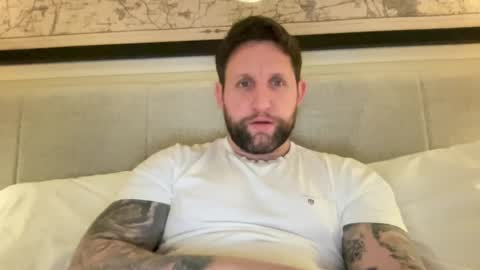 Snapshot of _british_hung_ chatting on 02.17.25  UK BigThick Cock  online show from 02.17.25