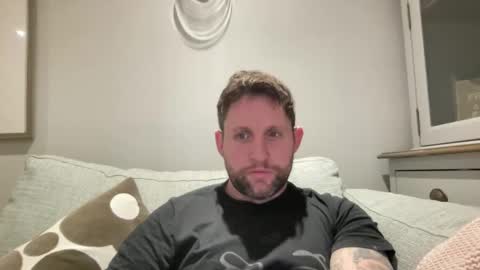 Snapshot of _british_hung_ chatting on 02.27.25  UK BigThick Cock  online show from 02.27.25