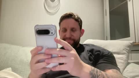 Snapshot of _british_hung_ chatting on 10.16.25  UK BigThick Cock  online show from 10.16.25