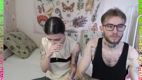 Snapshot of _by_double_sexy_miss_ chatting on 03.04.25 _by_double_sexy_miss_ online show from 03.04.25