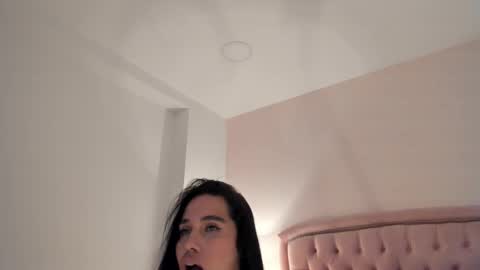 Snapshot of _cailyn chatting on 10.12.25 cailyn online show from 10.12.25