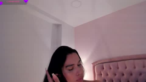 Snapshot of _cailyn chatting on 10.16.25 cailyn online show from 10.16.25