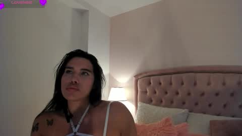 Snapshot of _cailyn chatting on 11.14.25 cailyn online show from 11.14.25