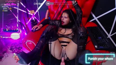 Snapshot of _candy_bdsm_ chatting on 01.25.25 Bella online show from 01.25.25