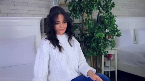 _carlawhite_ online show from 10.09.25