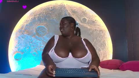 Caro. online show from 11.22.25