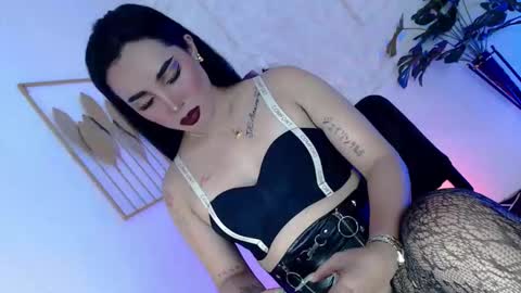 Caroline online show from 10.03.25