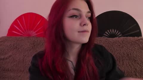 Snapshot of _caroline_coy chatting on 03.03.26 Caroline online show from 03.03.26