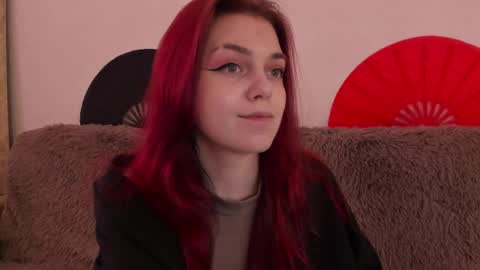 Snapshot of _caroline_coy chatting on 04.24.26 Caroline online show from 04.24.26