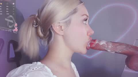 Snapshot of _chatur_babe chatting on 12.11.24 Angelina online show from 12.11.24