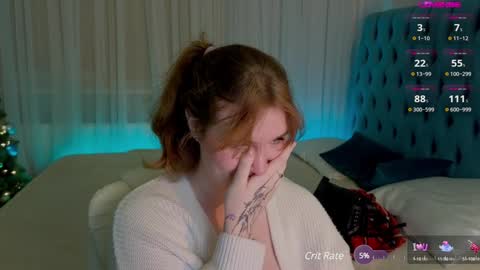 Snapshot of _chlo_e chatting on 12.16.24 Alisa NO NUDE online show from 12.16.24