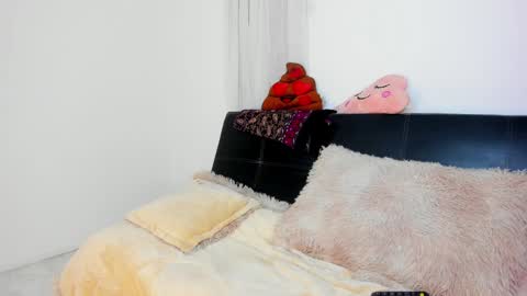  Chloe  online show from 12.03.24