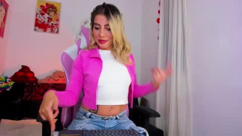  Chloe  online show from 09.26.25