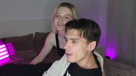 Snapshot of _cozyrose chatting on 10.16.25 Stacy online show from 10.16.25