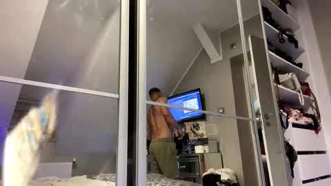 crazy couple online show from 09.30.25