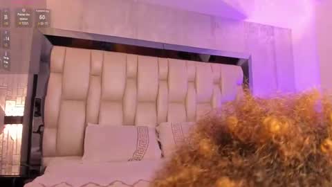     online show from 10.01.25