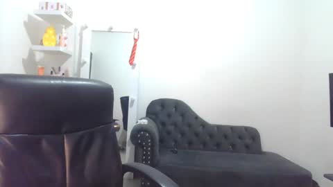Snapshot of _cute_katy_ chatting on 12.10.24 Katherine Shedule 10pm -4 am Colombia hour online show from 12.10.24