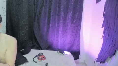 Dakota Jones online show from 09.10.25