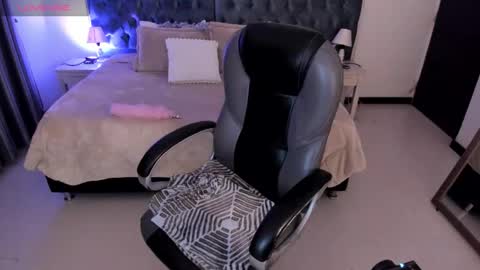 Dani online show from 09.24.25