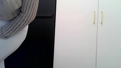 Snapshot of _domnatermsi chatting on 02.15.25 _domnatermsi online show from 02.15.25