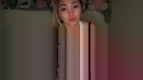 Snapshot of _ellenadarna chatting on 04.24.26 _ellenadarna online show from 04.24.26
