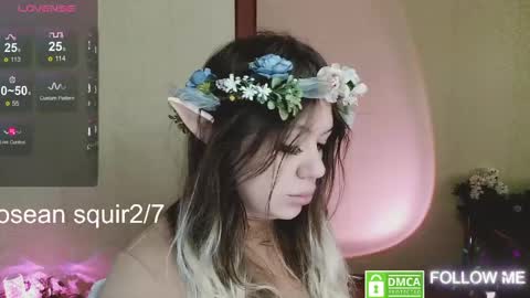 Snapshot of _elven_dreams__ chatting on 05.26.26 chloue and Gretta online show from 05.26.26