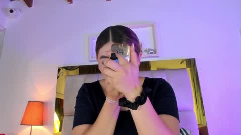 Isabella online show from 01.09.25