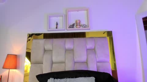 Isabella online show from 02.04.25